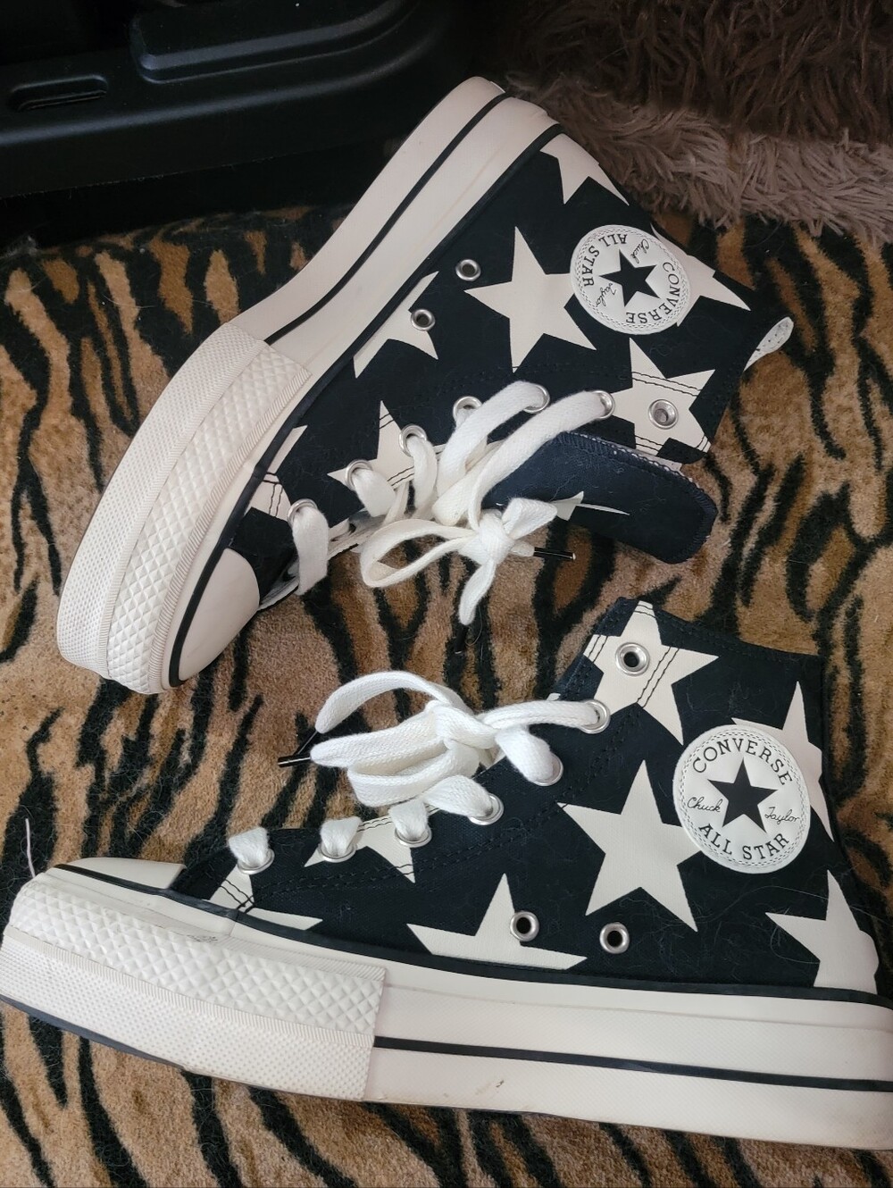 Converse Women’s Black and White Star High-Top Platform Sneakers sz 8.5 - Picture 1 of 8